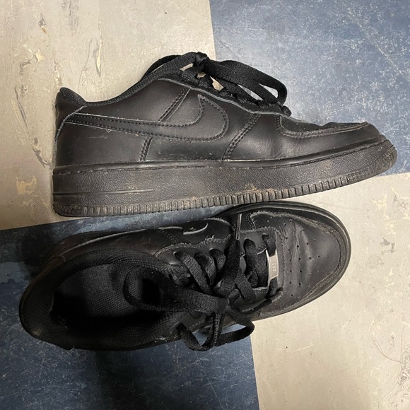 Black Air Forces - Picture 4 of 4